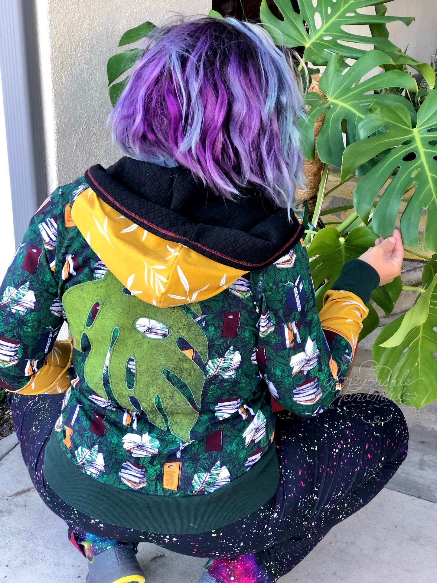 Minky - Retail Fabric Round PP - Spring Skeletons with Succulent and Monstera Skull rerun