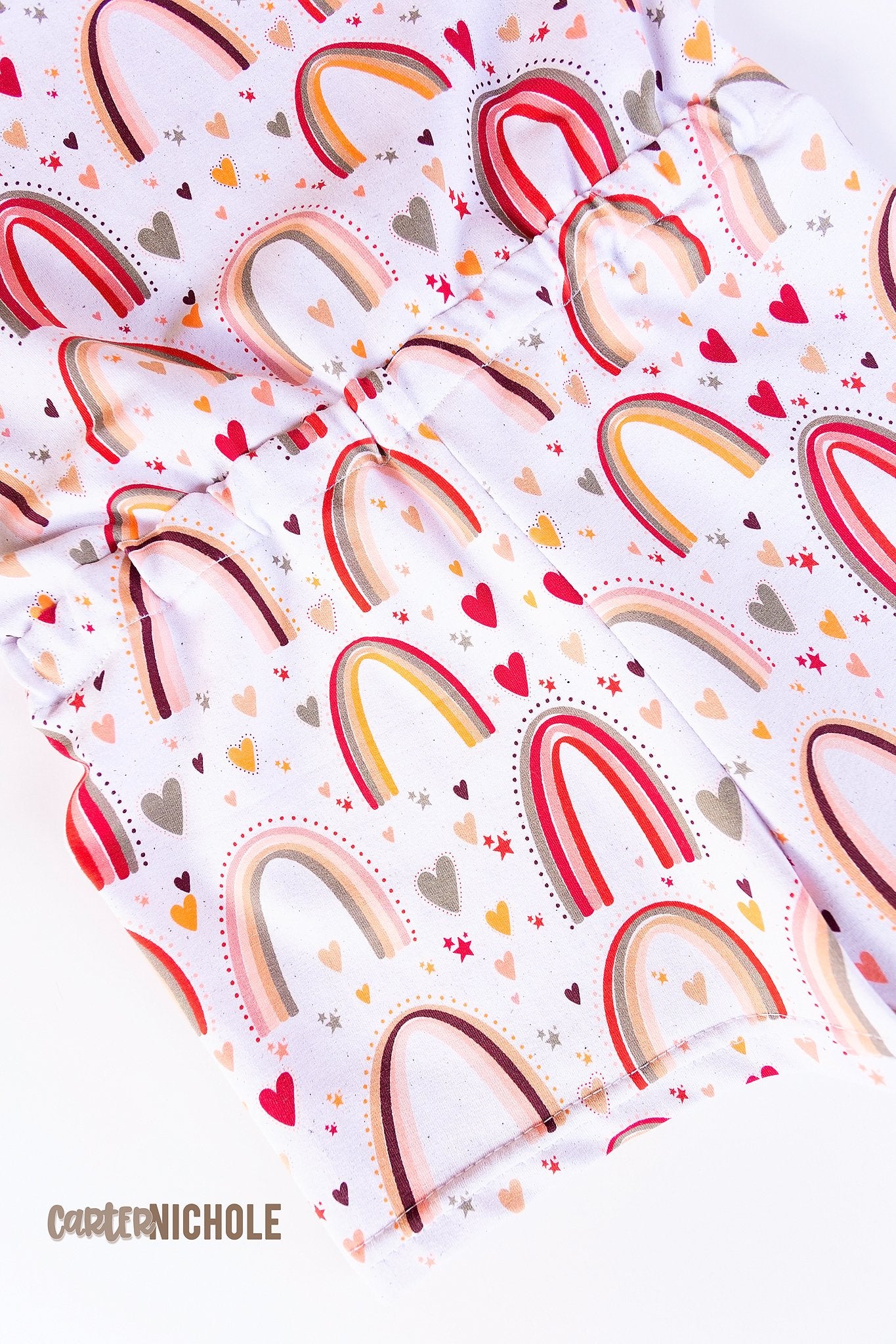 MInky - Round FF - all main prints and FH sets are listed here - monstera skulls, powder rainbow, neutral skulls, hearts, rainbows and more! Retail
