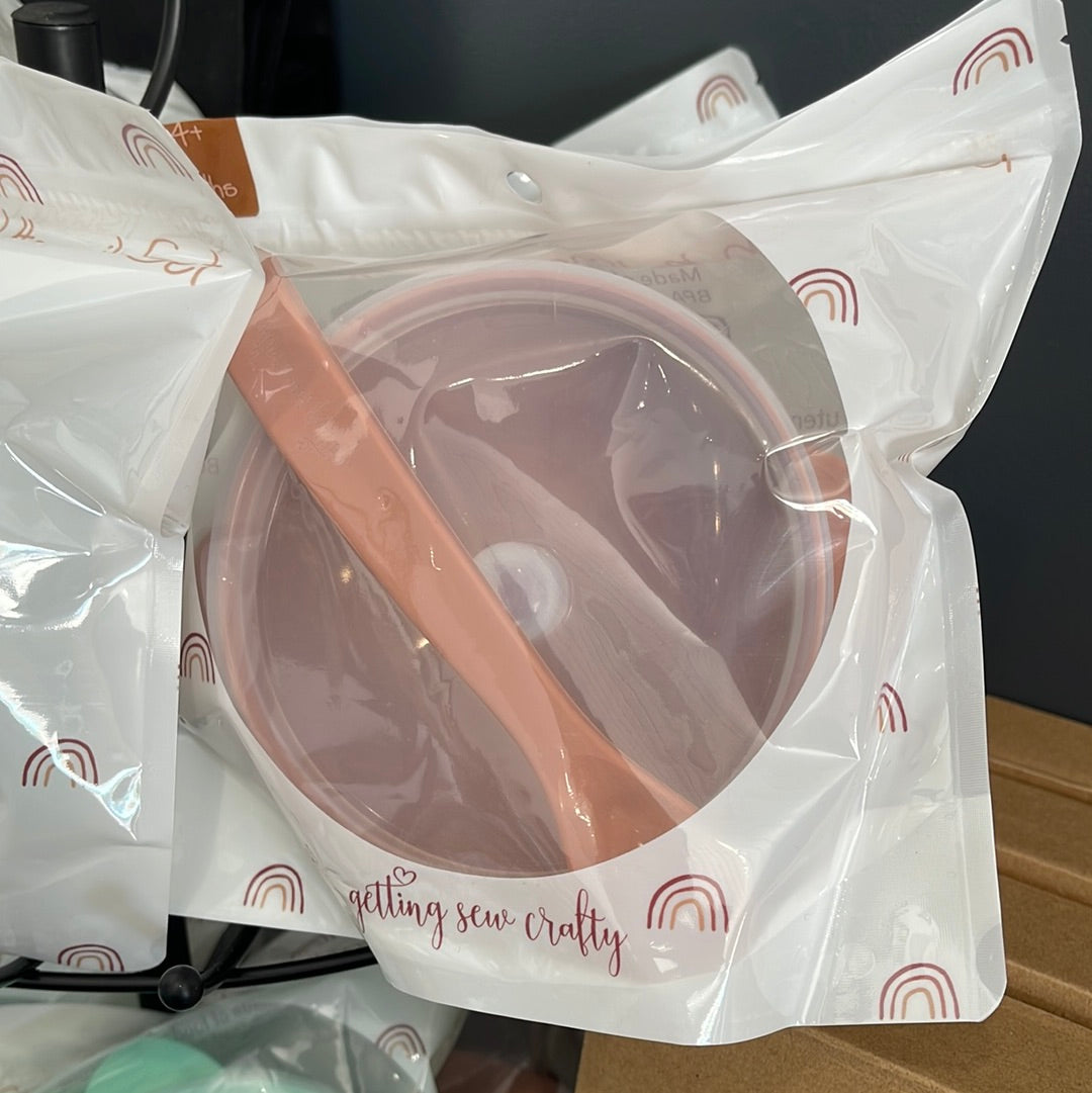 Getting Sew Crafty gift silicone bowl, lid and spoon set