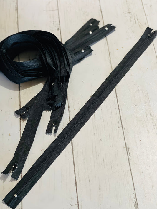 Black Nylon zipper - 16” - retail stock