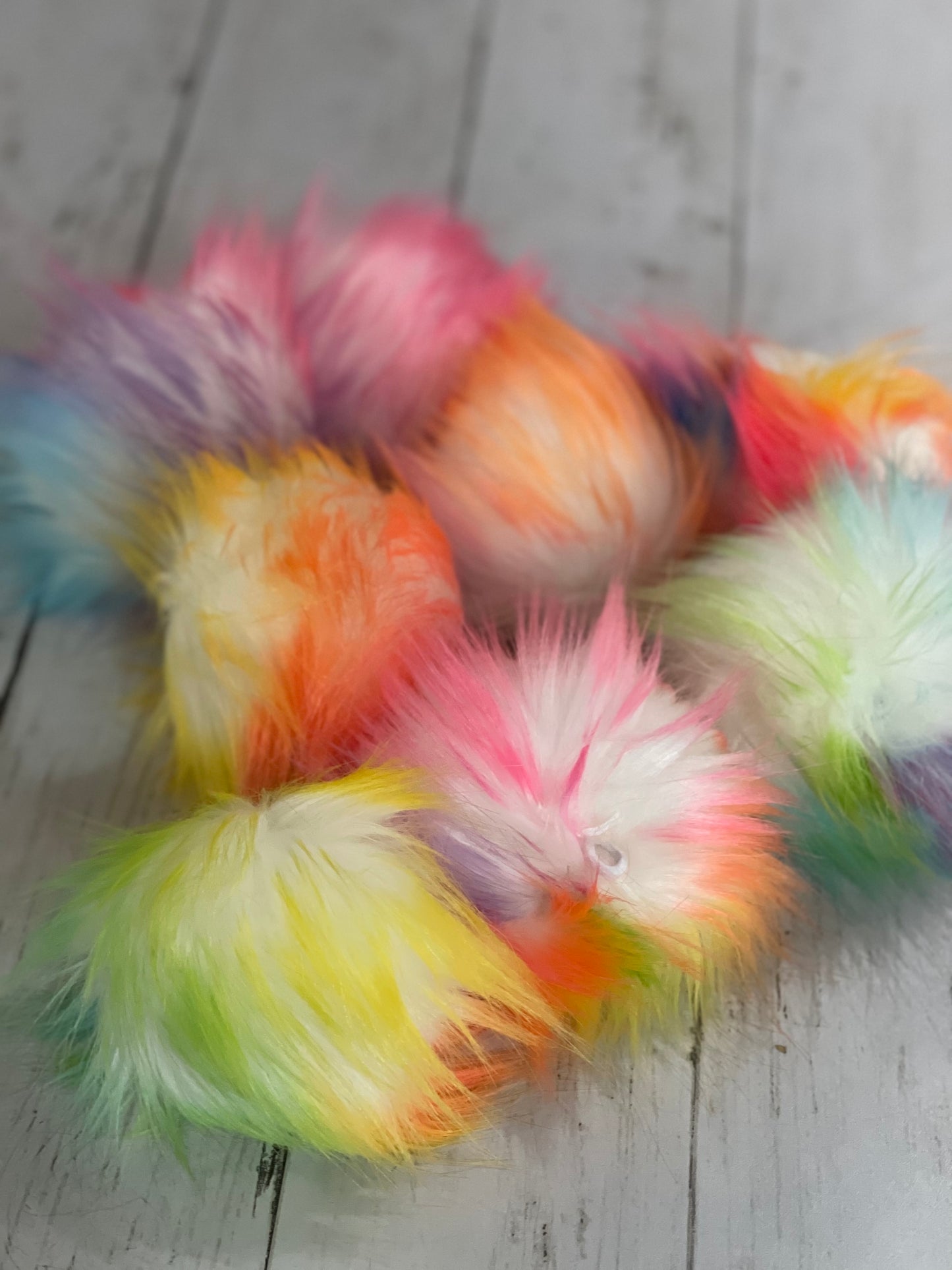 Faux Fur Poms - Pastel, rainbow white, rainbow blue retail