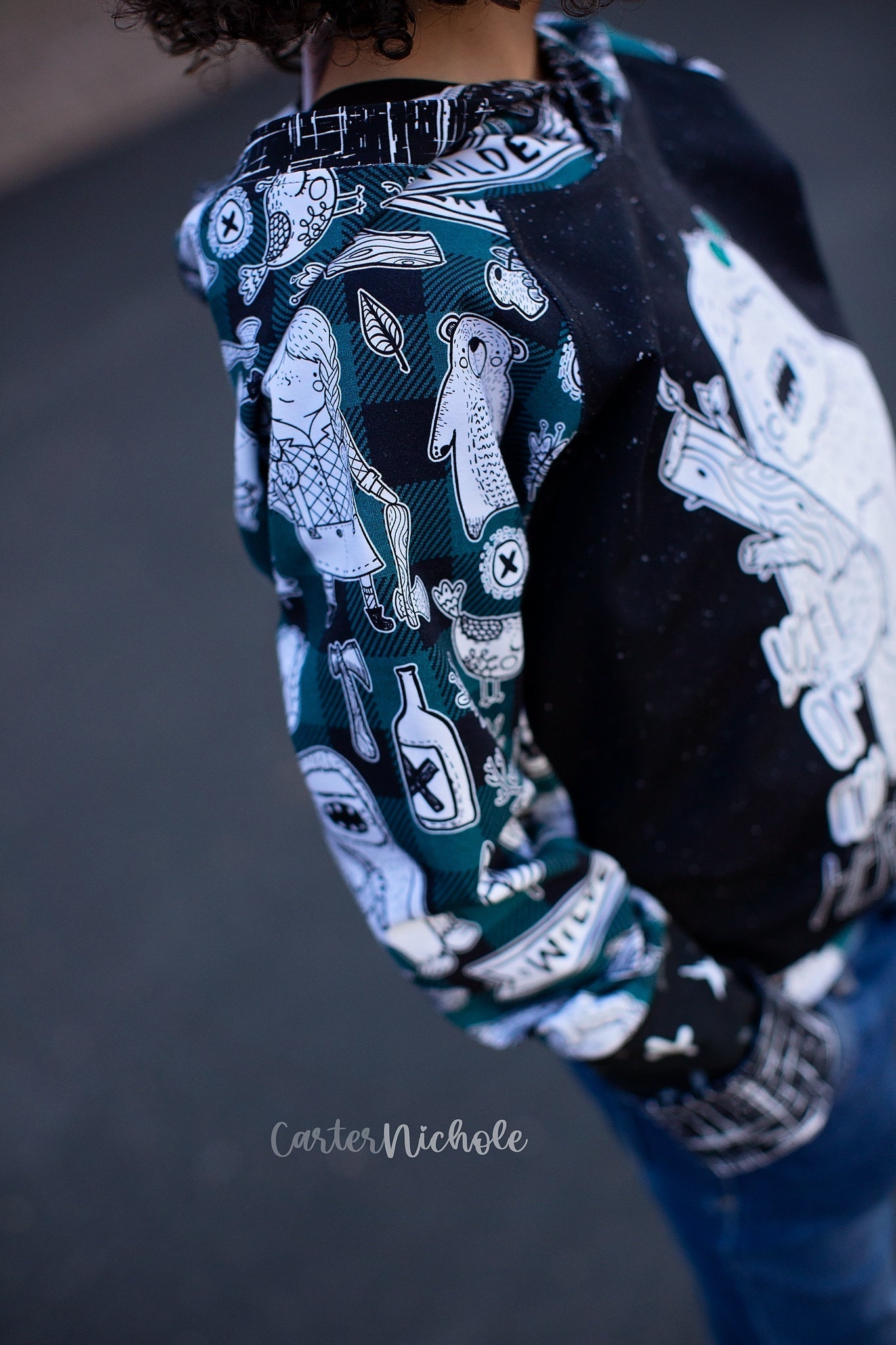 Minky - Round OO - Skulls & Shrooms, Magical Forest, New Wilderness & Hedgies - Fabric Retail