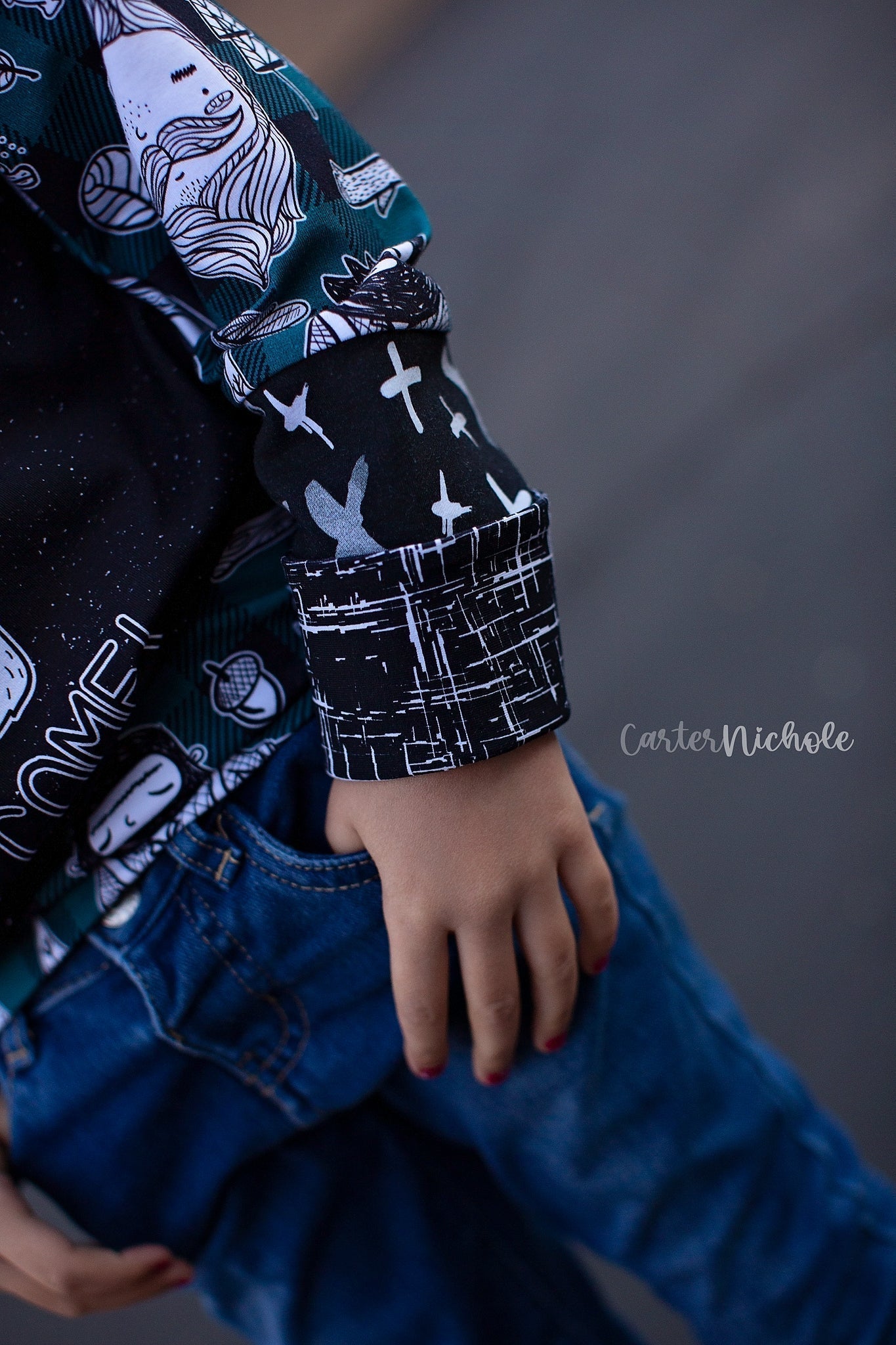 Minky - Round OO - Skulls & Shrooms, Magical Forest, New Wilderness & Hedgies - Fabric Retail