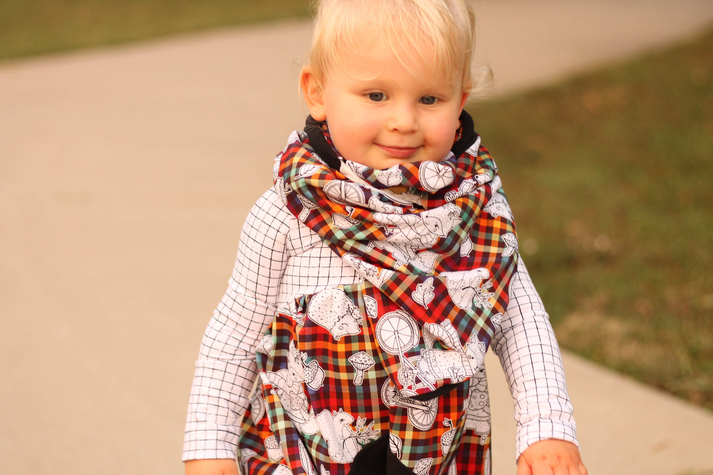 Cotton Lycra - Round TT Holiday Winter Fall and Rerun Prints Retail
