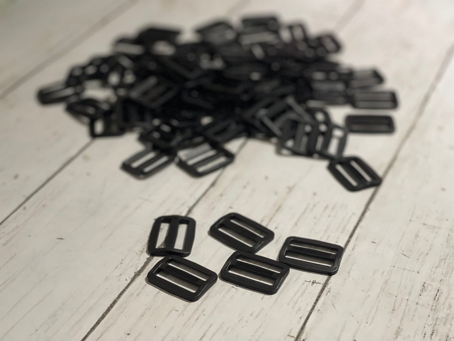 1” plastic buckle slides - set of 5 - retail