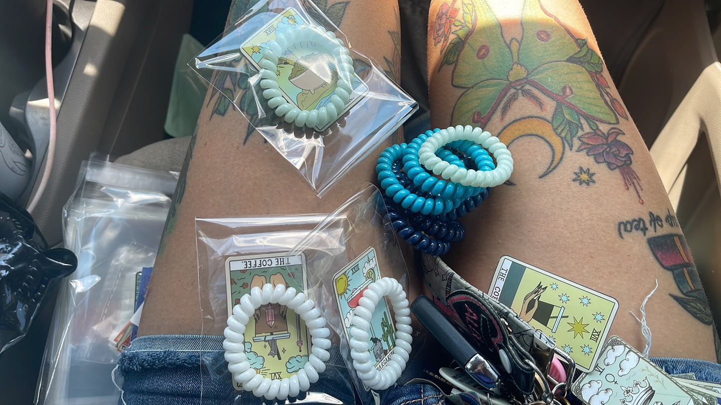 Sticker & coil hair tie - RBD swag