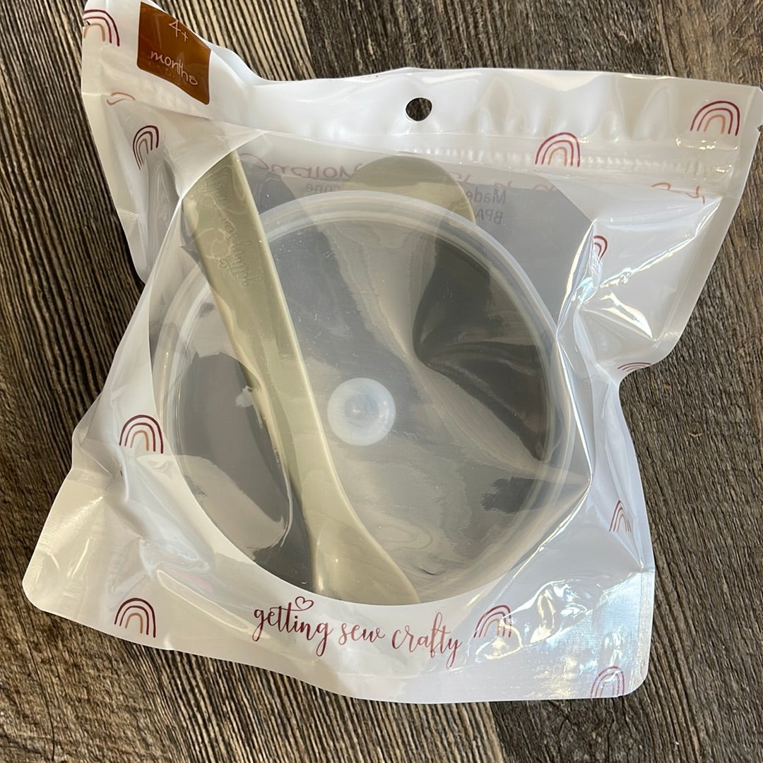 Getting Sew Crafty gift silicone bowl, lid and spoon set