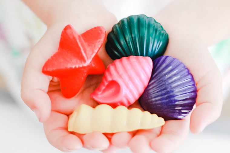 Seashell Crayon Set, Beach Crayon Party Favors by Krazy Kool Krayons toy